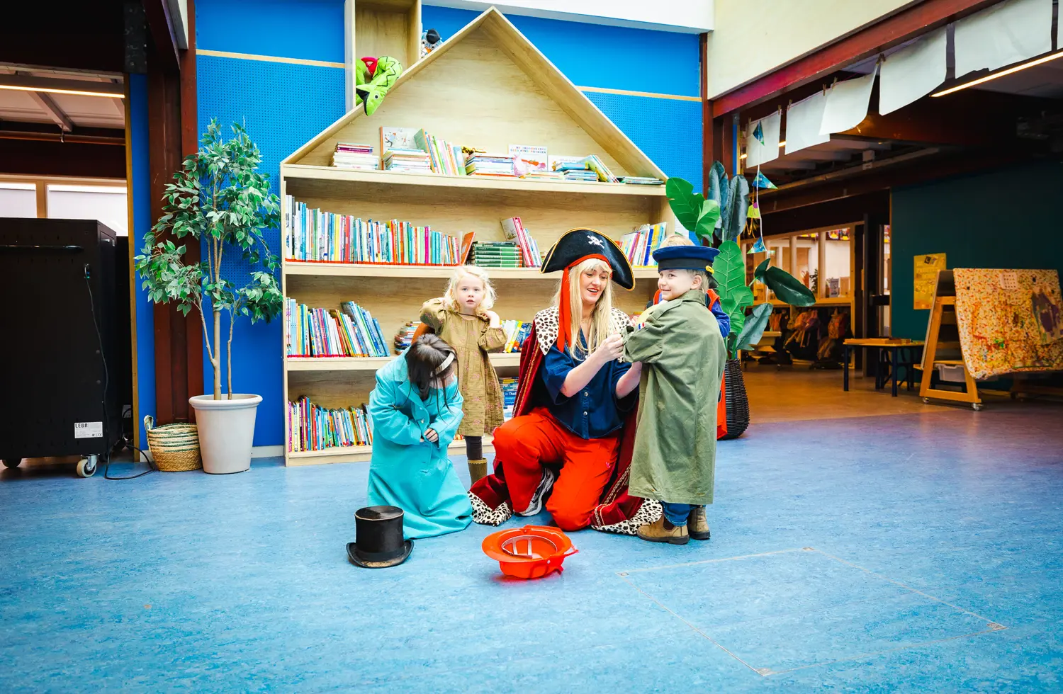 2026 Werken Bij SARO Esther Q7A5291 Creative Desk